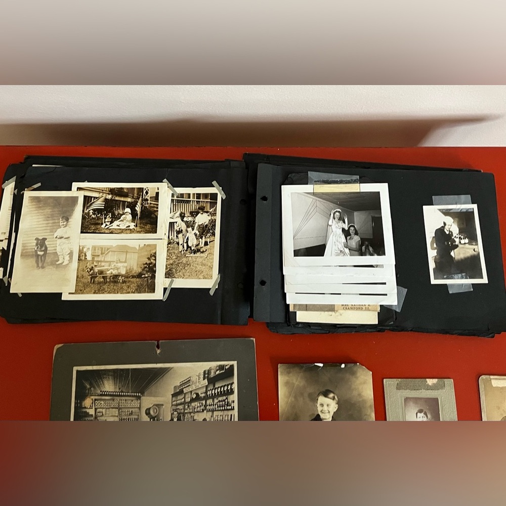 Vintage Black/White Photography Collection dated 1900’s-40’s few cabinet cards - Picture 10 of 16
